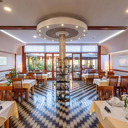 B&B Restoran Bosiljevo Exteriör bild