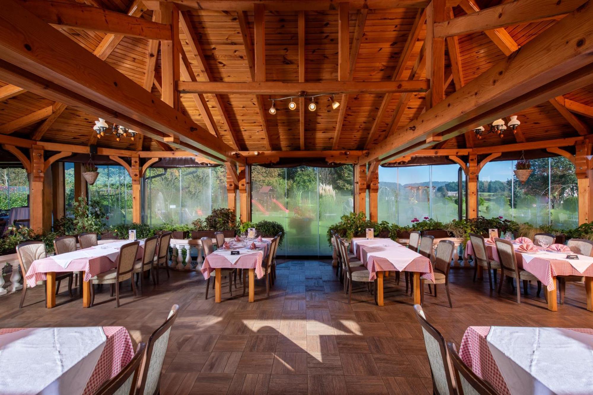 B&B Restoran Bosiljevo Exteriör bild